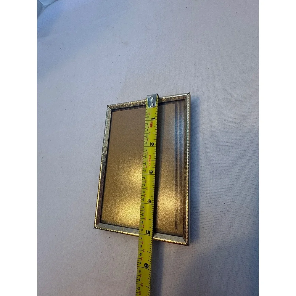 Vintage Gold‎ Tone Beaded Edge Metal Picture Frame 3.5x5 Tabletop Easel Back